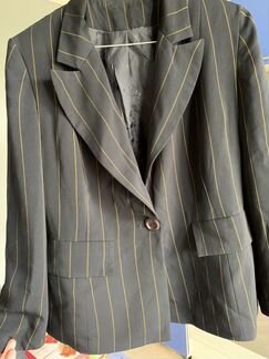 Продаю Костюм с юбкой женский