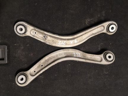 Задняя поперечная тяга Mercedes