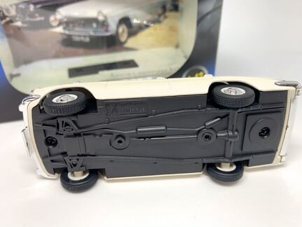 Austin Cambridge Cararama 1:43 1/43