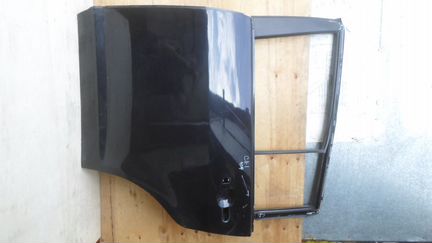 Дверь Ниссан Тиида С11 Nissan Tiida C11 деф зад L