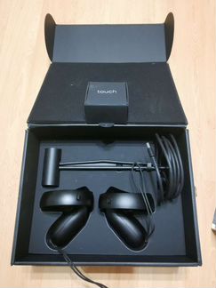 Oculus rift touch controllers