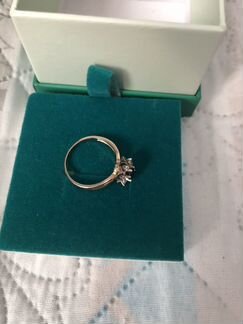 Кольцо золотое с сапфиром и бриллиантами