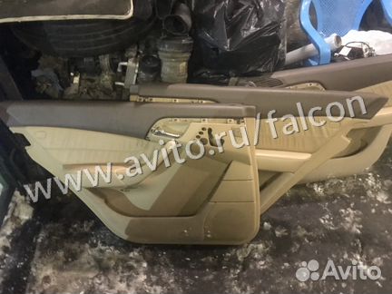 Обшивки дверей рестайлинг бежевого цвета мерседес