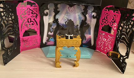 Дом Monster High