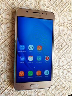 Телефон Samsung J5