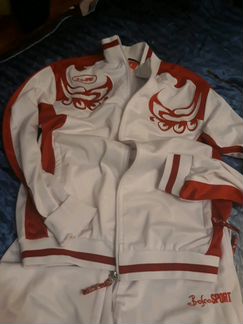 Спортивный костюм