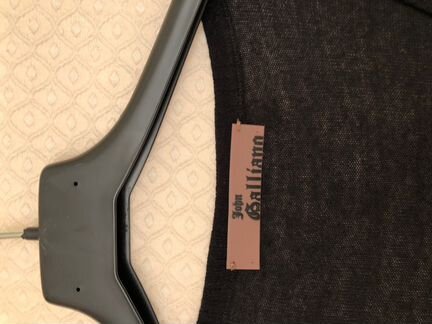 Черный свитер John Galliano с отделкой