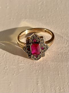 Кольцо и подвеска с рубинами и бриллиантами