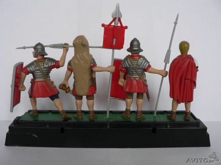 Blue Box Солдатики (металл) Римляне - 4 шт