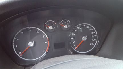 Форд фокус 2 щиток приборов до рест