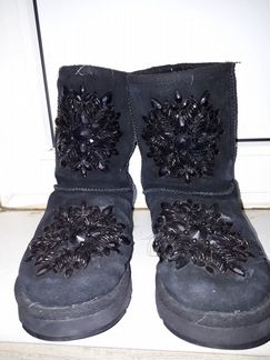 Угги из натур.овчины черные со стразами bassiriana