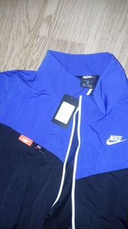Ветровка Nike