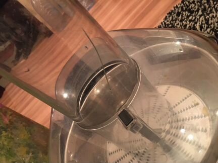 Соковыжималка Kenwood JE810 обмен/продажа