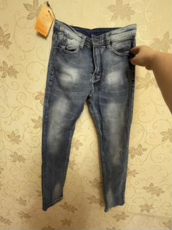 Мужские джинсы новые