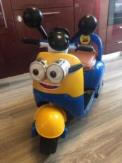 Электромобил