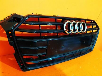 Решетка радиатора Audi A5 B9 F5 2016-Нв