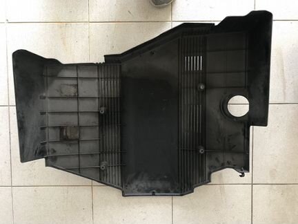 Декоративная крышка на двигатель ленд круйзер 100