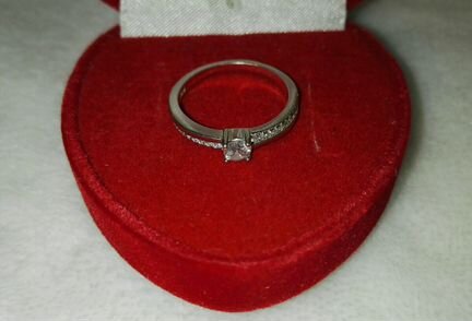 Серебряное кольцо