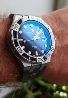 Maurice Lacroix Aikon Venturer Automatic Новые