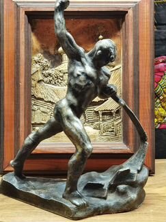 Статуэтка бронза тяжёлая Антиквариат