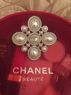 Брошь Chanel