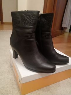 Сапоги зимние кожаные на цигейке и каблуке