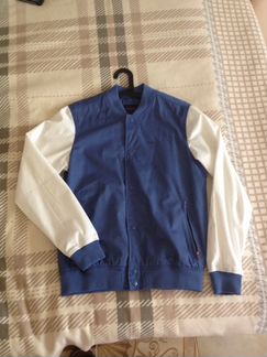 Новая куртка PullBear размер M