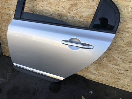 Дверь задняя левая хонда цивик 4д xonda civic 4D