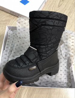 Зимние сапоги для мальчика новые