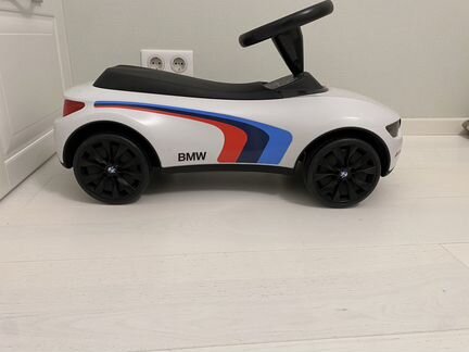 Машинка-каталка BMW Racer lll M sport