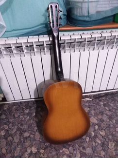 Акустическая гитара бу