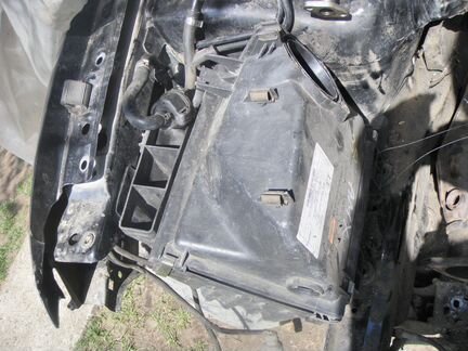 Корпус воздушного фильтра 2.8 3B0133837 vw passat