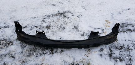 Усилитель переднего бампера BMW E53 X5