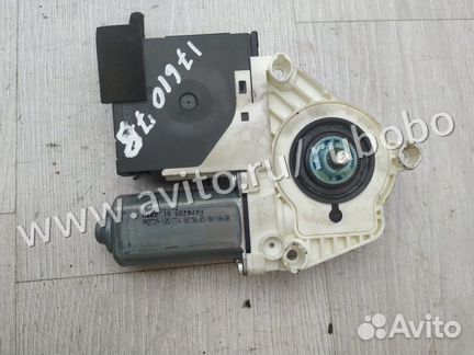 Моторчик передний левый 3AA998701 VW Passat (B6) 2