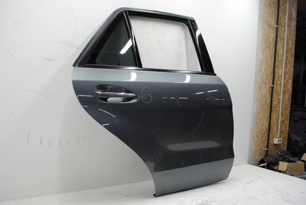 Дверь задняя правая голая Mercedes W166 ML/GLE