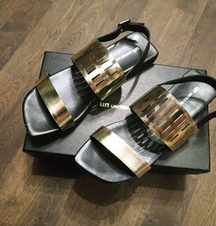 Босоножки United Nude