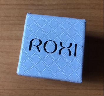 Кольцо с цирконами