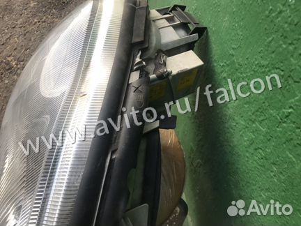 Фара правая Дорейсталинг ксенон мерседес w220