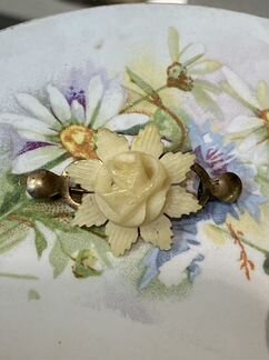 Брошка серебро 875 пробы СССР кость