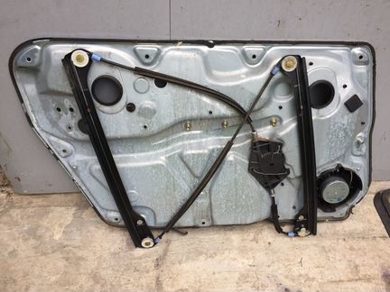 Трос переднего L стеклоподъемника VW Passat B5