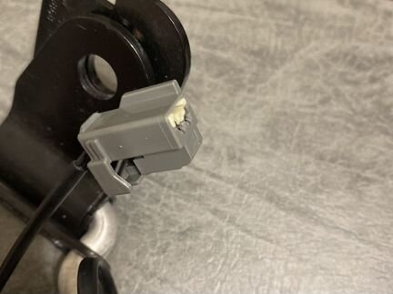 Ответная часть ремня безопасности Jaguar XJ X351