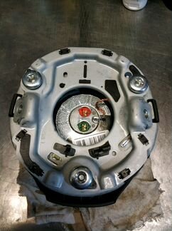 Подушка безопасности в руль 4 спицы Audi Q7