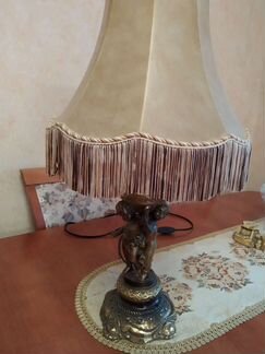 Лампа настольная