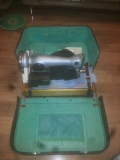 Машина швейная бытовая 2М-33