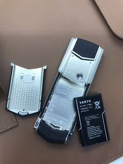 Телефон Vertu Signature S Design Steel