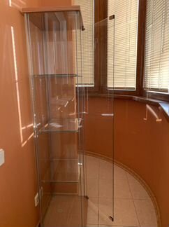 Шкаф витрина Икея