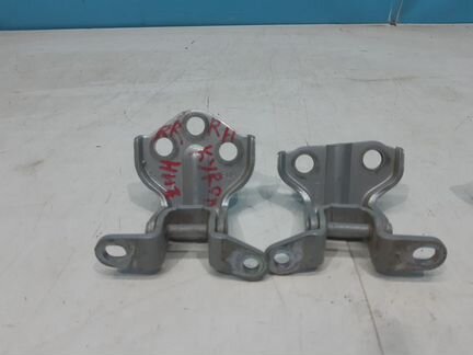 Петля двери задняя правая SsangYong Kyron