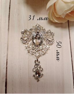 Брошь с маленькой каплей