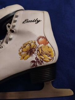 Коньки женские 38 размер