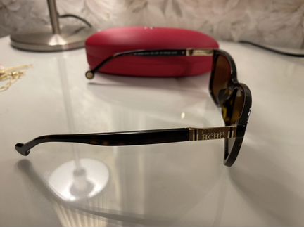 Очки Carolina Herrera